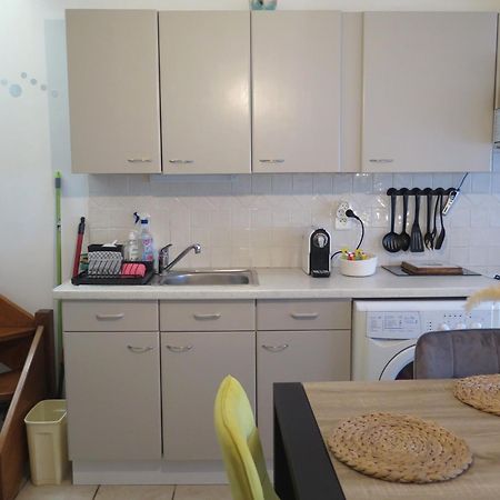 Maison De Village A 35 M Du Bord De Mer Марсилия Екстериор снимка